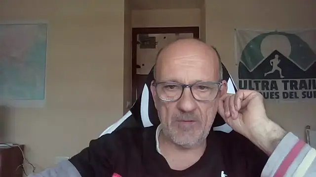 Snapshot of llopaco chatting on March 22, 2026, 11:13 am llopaco online show from March 22, 2026, 11:13 am