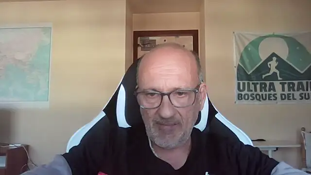 Snapshot of llopaco chatting on March 23, 2026, 2:10 pm llopaco online show from March 23, 2026, 2:10 pm