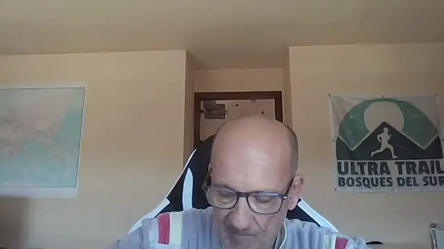 Snapshot of llopaco chatting on April 14, 2026, 10:43 am llopaco online show from April 14, 2026, 10:43 am