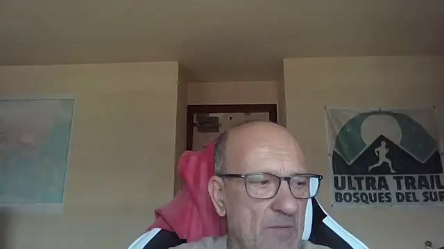 Snapshot of llopaco chatting on April 30, 2026, 11:49 am llopaco online show from April 30, 2026, 11:49 am