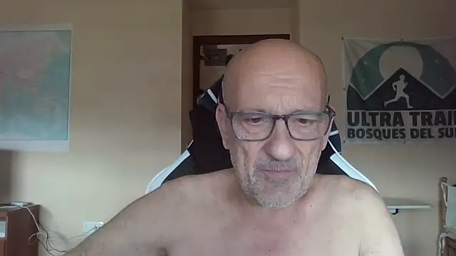 Snapshot of llopaco chatting on May 9, 2026, 9:47 am llopaco online show from May 9, 2026, 9:47 am