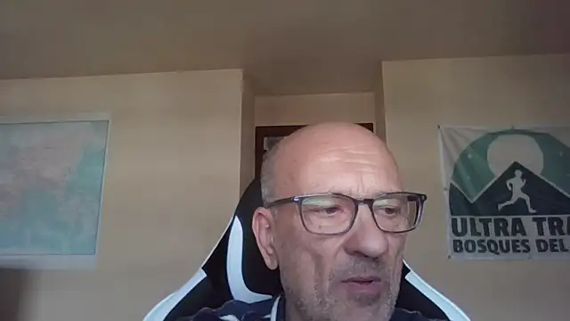 Snapshot of llopaco chatting on May 15, 2026, 1:40 pm llopaco online show from May 15, 2026, 1:40 pm