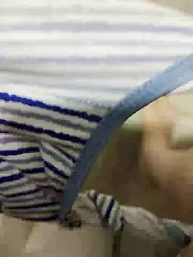 Loly2025 online show from February 19, 2025, 2:44 pm