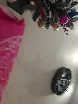 Loly2025 online show from January 5, 2026, 11:41 pm