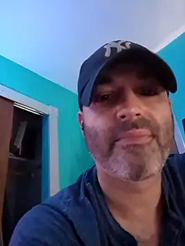 Novabear6996 online show from April 16, 2026, 6:03 am