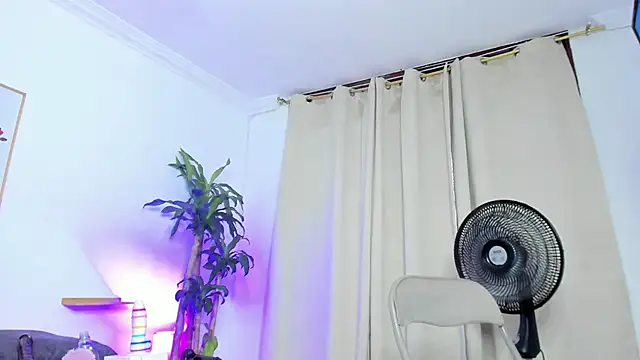 naomy 68 online show from March 4, 2025, 11:00 pm