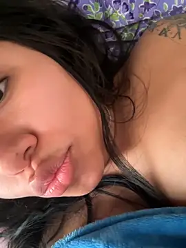 Snapshot of Karla_Stein2025 chatting on November 17, 2025, 1:17 pm Karla Stein2025 online show from November 17, 2025, 1:17 pm