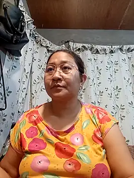 hotchubby88 online show from October 17, 2025, 11:57 am