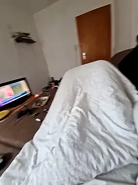 DerechteJunge online show from March 22, 2026, 10:18 am