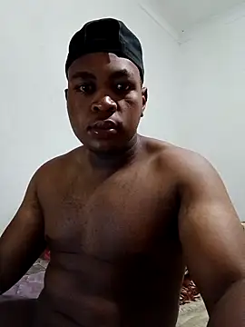 bosszonke123 online show from April 12, 2026, 5:40 pm