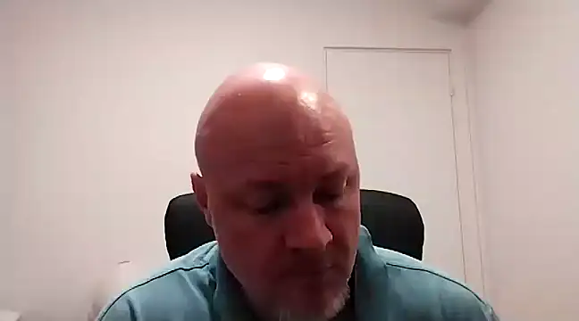 Snapshot of Lucifer29cm chatting on March 5, 2025, 12:11 pm Lucifer29cm online show from March 5, 2025, 12:11 pm