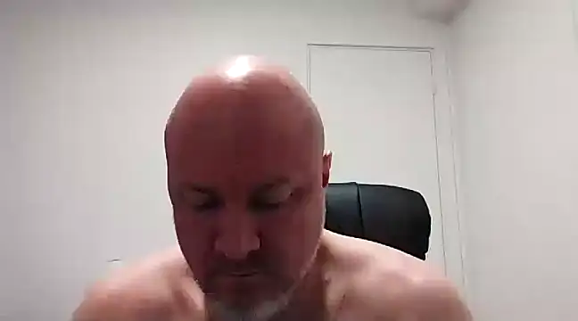 Snapshot of Lucifer29cm chatting on March 11, 2025, 9:34 am Lucifer29cm online show from March 11, 2025, 9:34 am