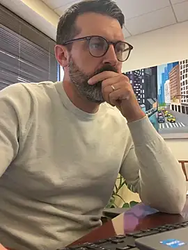 Snapshot of plaintreebull chatting on March 17, 2026, 4:21 pm plaintreebull online show from March 17, 2026, 4:21 pm