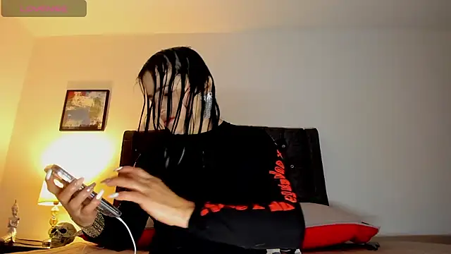 Snapshot of Skay_Hot chatting on December 30, 2024, 3:14 am Skay Hot online show from December 30, 2024, 3:14 am