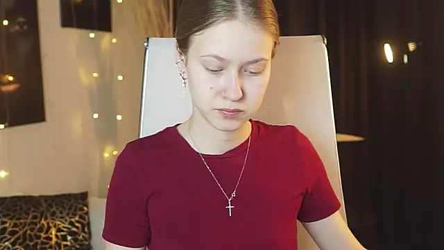 EveMundie online show from April 10, 2026, 7:13 am