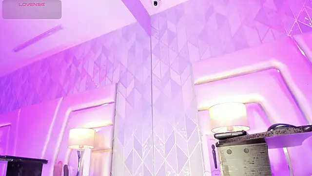 AnahisBennett online show from February 26, 2026, 4:22 am