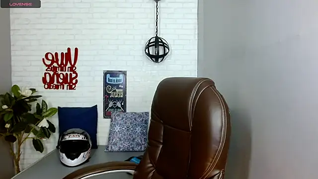 Snapshot of Martin_Linares chatting on February 22, 2025, 1:35 pm Martin Linares online show from February 22, 2025, 1:35 pm