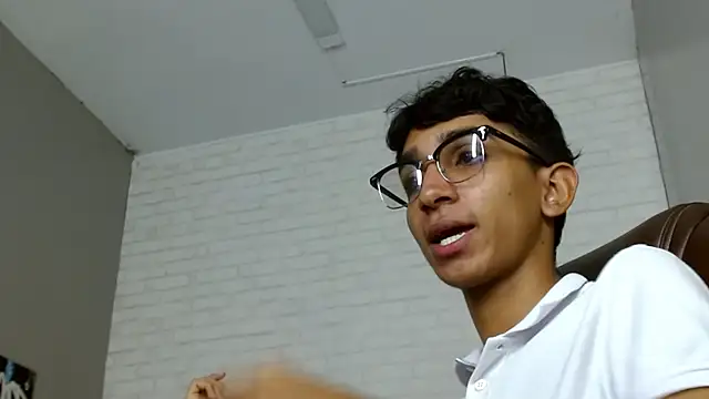 Snapshot of Martin_Linares chatting on March 1, 2025, 4:44 pm Martin Linares online show from March 1, 2025, 4:44 pm