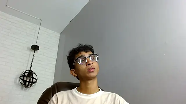 Snapshot of Martin_Linares chatting on March 5, 2025, 1:50 pm Martin Linares online show from March 5, 2025, 1:50 pm