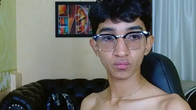 Snapshot of Martin_Linares chatting on March 21, 2025, 2:07 pm Martin Linares online show from March 21, 2025, 2:07 pm