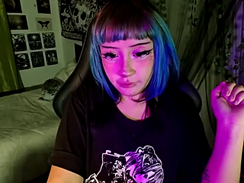 blue katt online show from October 27, 2025, 10:47 pm