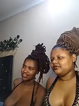 DivaCee online show from November 2, 2025, 2:47 am