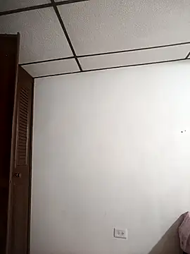 EmmaSulivan online show from December 18, 2025, 10:21 am