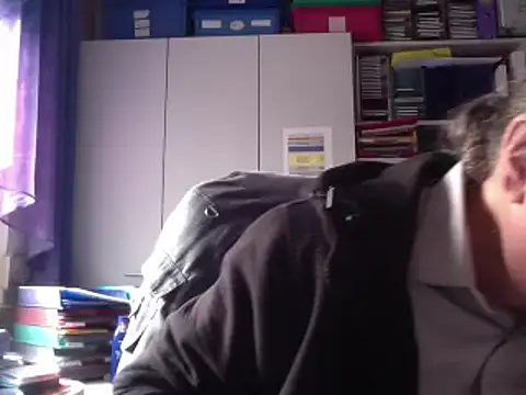 HMStraps01 online show from December 12, 2024, 9:30 am