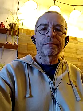 Xavspank2 online show from February 10, 2026, 10:30 am