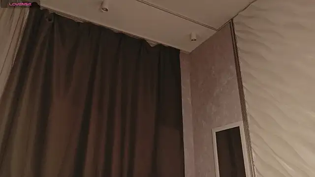 Snapshot of Dizer_clopy chatting on April 25, 2026, 8:17 pm Dizer clopy online show from April 25, 2026, 8:17 pm