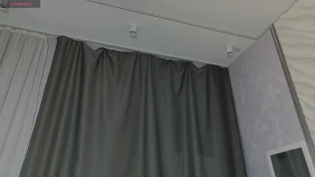 Snapshot of Dizer_clopy chatting on May 27, 2026, 8:17 pm Dizer clopy online show from May 27, 2026, 8:17 pm