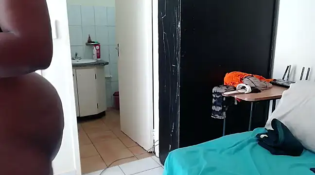 Snapshot of DIVAASS1 chatting on March 6, 2025, 8:08 am DIVAASS1 online show from March 6, 2025, 8:08 am