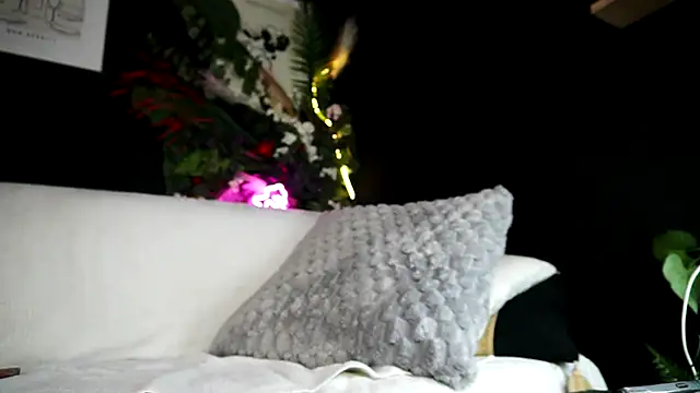 Snapshot of IngAdn chatting on September 14, 2025, 8:30 pm IngAdn online show from September 14, 2025, 8:30 pm