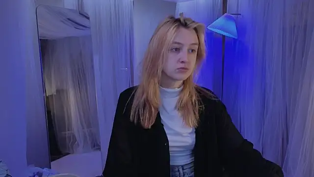 Snapshot of aishiro chatting on November 25, 2025, 5:29 am aishiro online show from November 25, 2025, 5:29 am