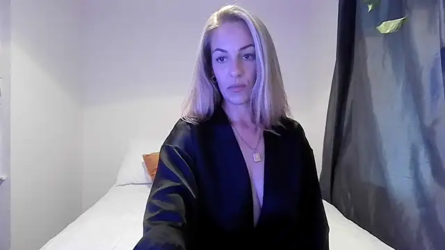 Edenfox- online show from September 28, 2025, 5:07 pm