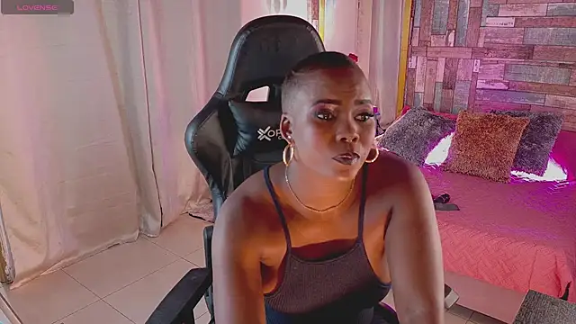 Snapshot of DashaSousaa chatting on October 14, 2025, 2:51 pm DashaSousaa online show from October 14, 2025, 2:51 pm