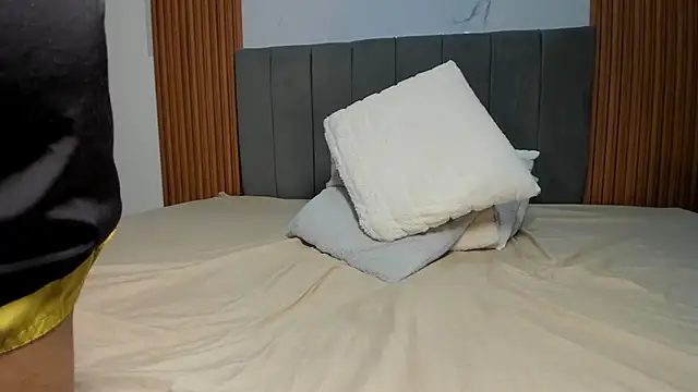 Rafa2004Cruz online show from October 14, 2025, 12:17 pm