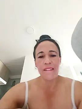 Coeur de luxure online show from March 19, 2026, 2:54 pm