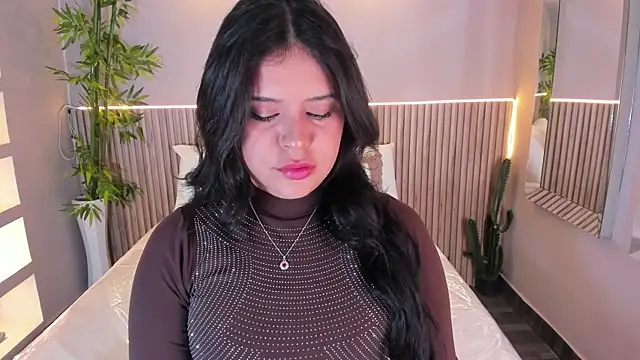 Snapshot of GeorginaReyes chatting on February 27, 2026, 10:43 pm GeorginaReyes online show from February 27, 2026, 10:43 pm