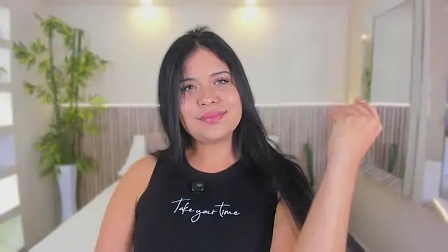 Snapshot of GeorginaReyes chatting on April 27, 2026, 10:41 pm GeorginaReyes online show from April 27, 2026, 10:41 pm