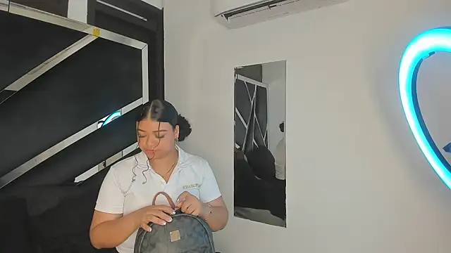 Snapshot of Rubyxht chatting on September 26, 2025, 12:42 pm Rubyxht online show from September 26, 2025, 12:42 pm