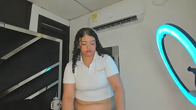 Snapshot of Rubyxht chatting on October 31, 2025, 12:50 pm Rubyxht online show from October 31, 2025, 12:50 pm