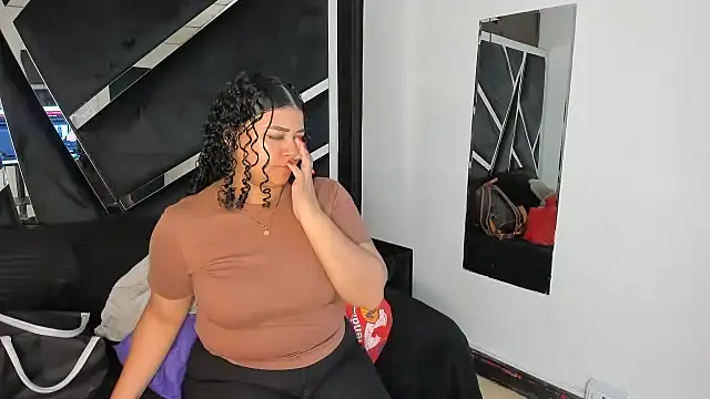 Snapshot of Rubyxht chatting on November 11, 2025, 12:38 pm Rubyxht online show from November 11, 2025, 12:38 pm