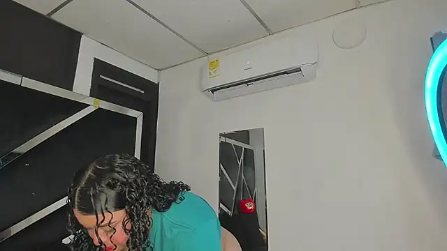 Rubyxht online show from March 24, 2026, 12:43 pm