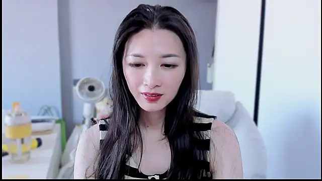 Snapshot of A_dabo chatting on November 16, 2025, 7:58 am A dabo online show from November 16, 2025, 7:58 am