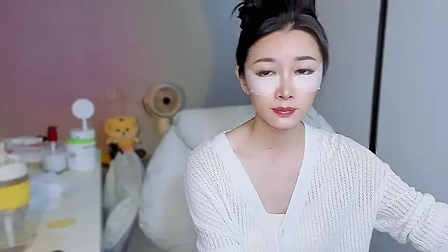 Snapshot of A_dabo chatting on December 3, 2025, 7:49 am A dabo online show from December 3, 2025, 7:49 am