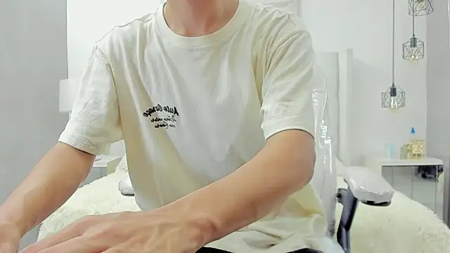 Johann sex online show from May 22, 2026, 5:29 pm