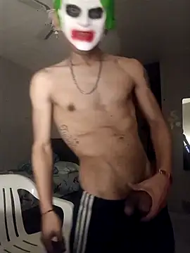 Snapshot of LeonRoots chatting on October 18, 2025, 9:21 am LeonRoots online show from October 18, 2025, 9:21 am