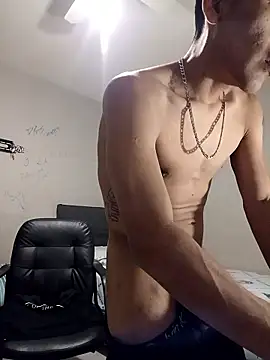 Snapshot of LeonRoots chatting on January 8, 2026, 2:41 pm LeonRoots online show from January 8, 2026, 2:41 pm