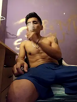 Snapshot of LeonRoots chatting on February 25, 2026, 10:47 am LeonRoots online show from February 25, 2026, 10:47 am